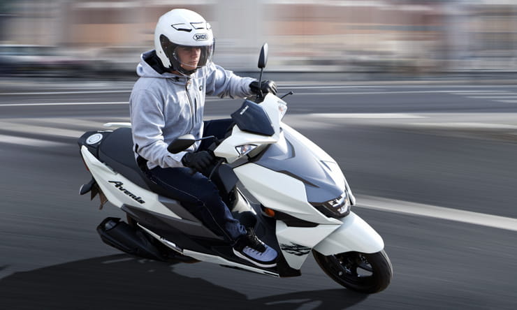 Suzuki launch Avenis Address Burgman 125 scooters_thumb